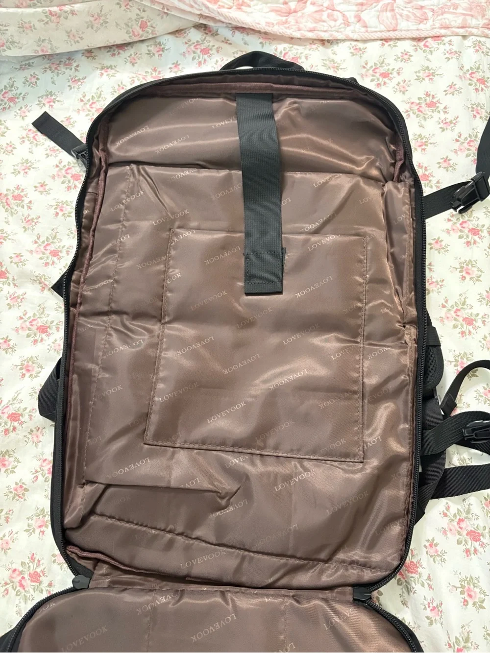 Lovevook Black Men's Backpack with Organized Compartments